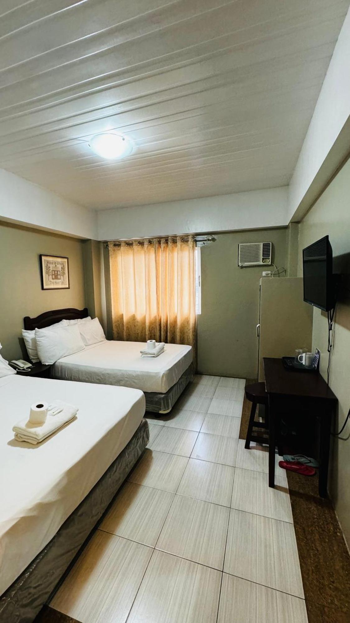 La Anclar Hotel Davao Stadt Exterior foto